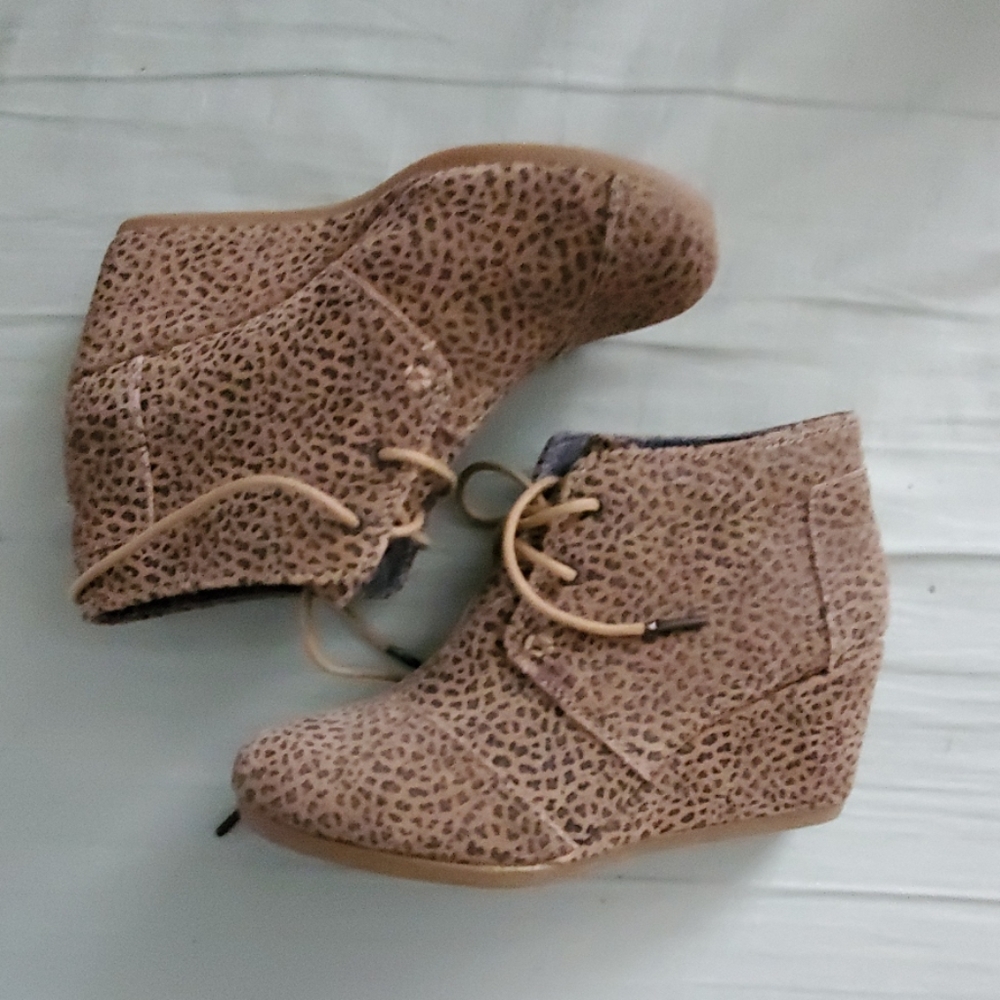 TOMS leopard booties